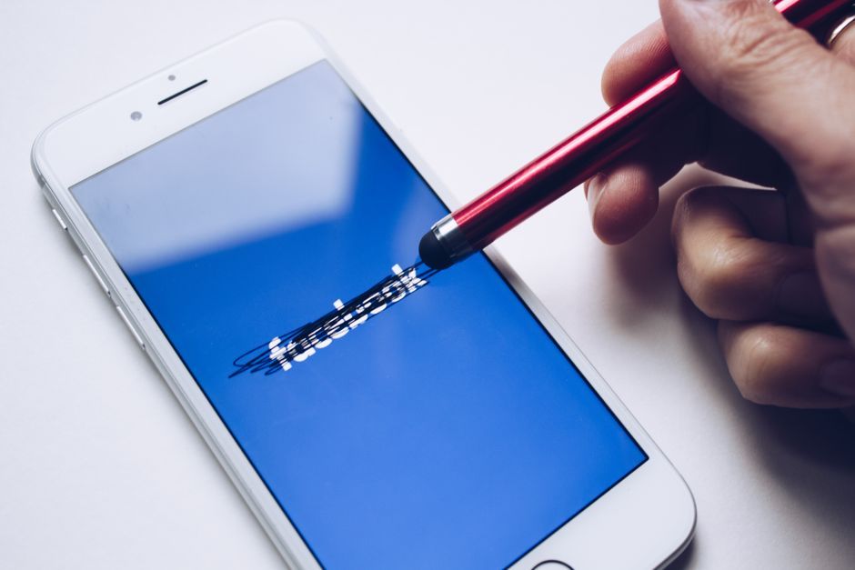 smartphone mobile device screen technology