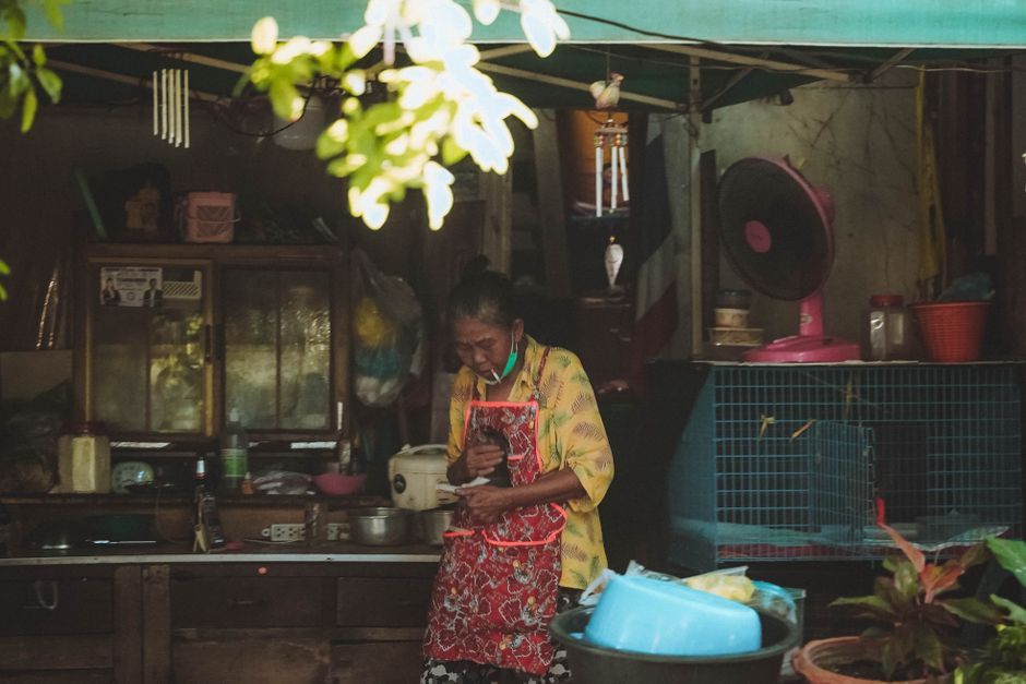 volunteer community kitchen Thailand