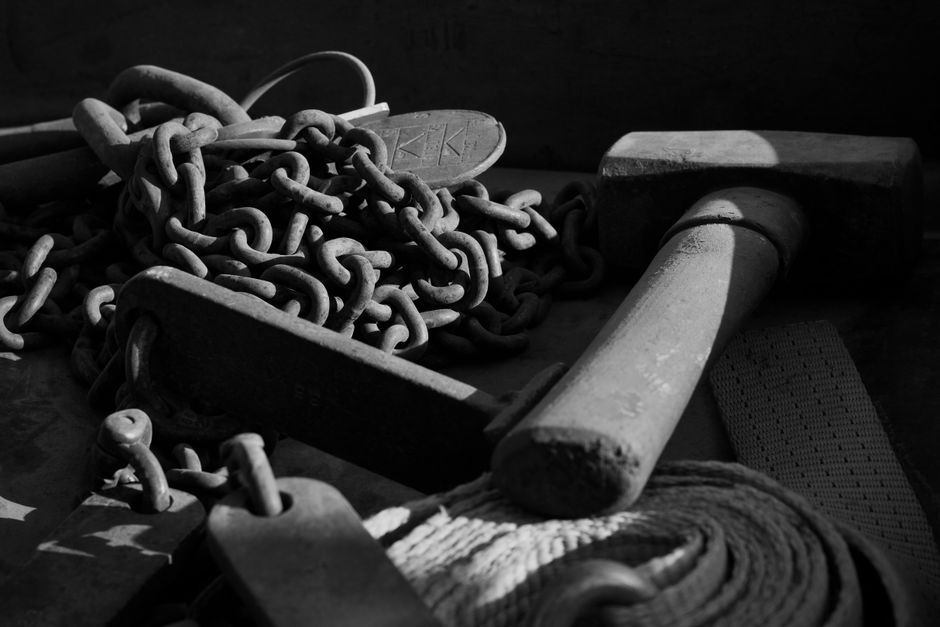 mechanical joints chains vintage furniture