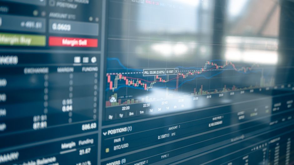modern financial insurance data analysis screen