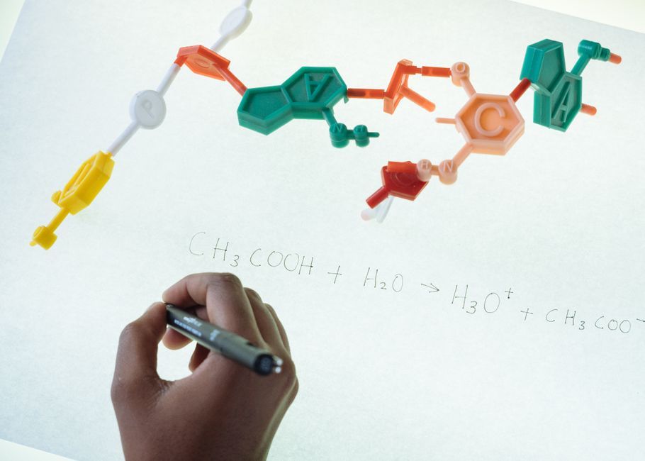 organic chemistry molecular structure laboratory