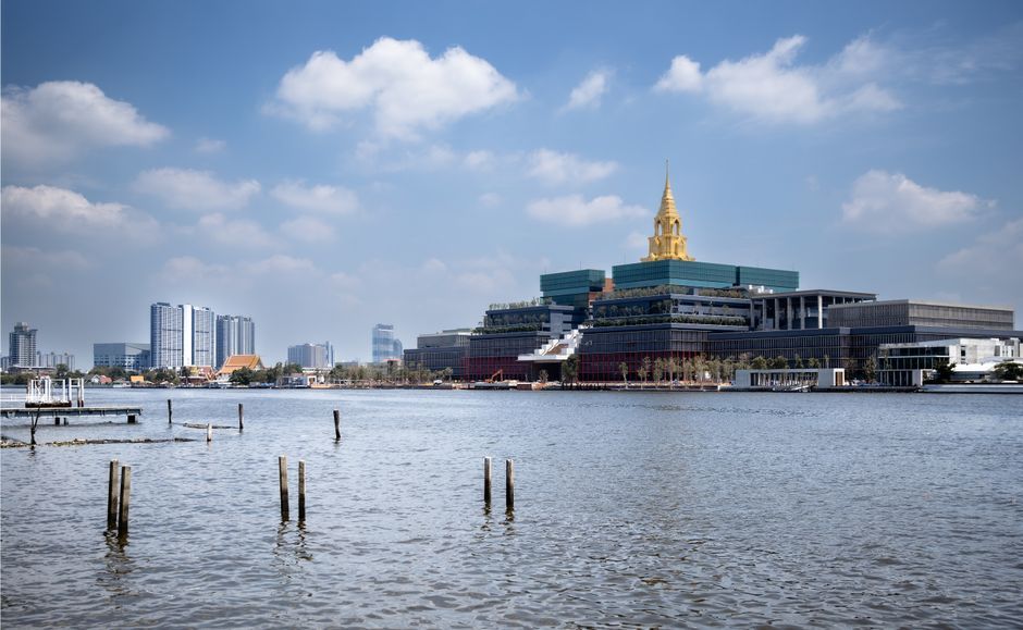 Thai parliament building