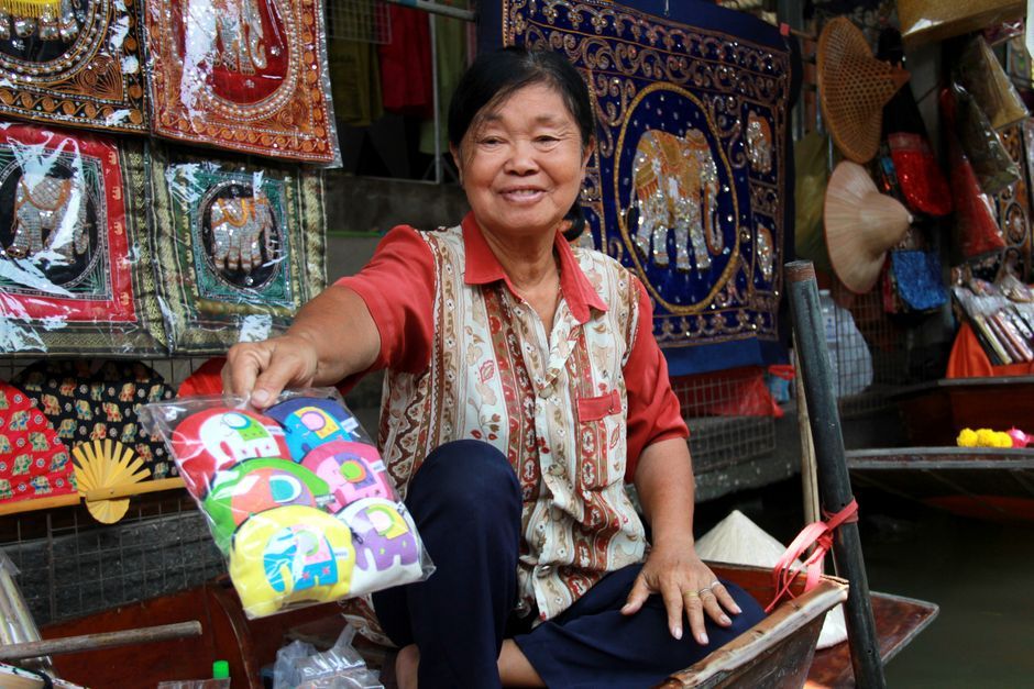 handicraft home worker Thailand