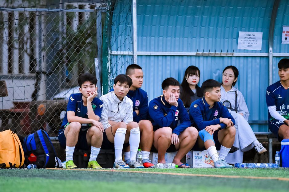 Premier League soccer manager dugout sideline