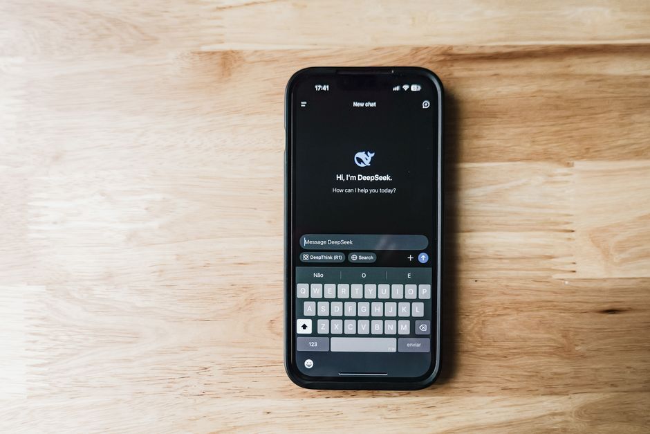 smartphone app interface artificial intelligence technology