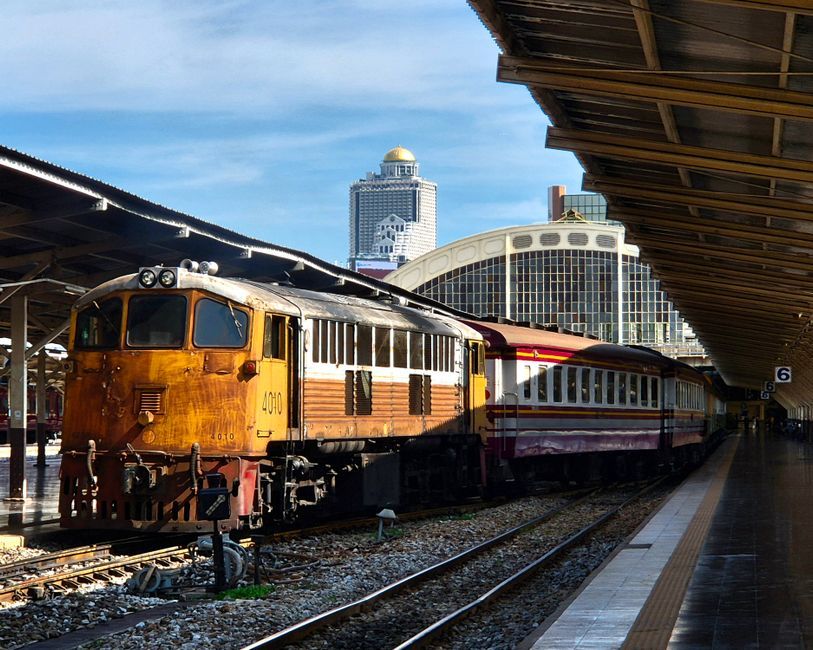 Hua Lamphong railway station Bangkok Thailand architecture