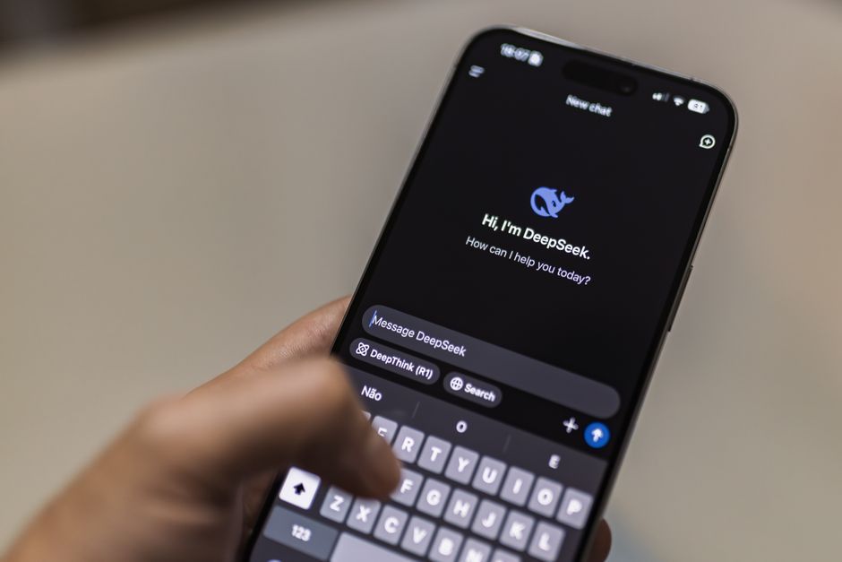 mobile phone chatting app screen close up