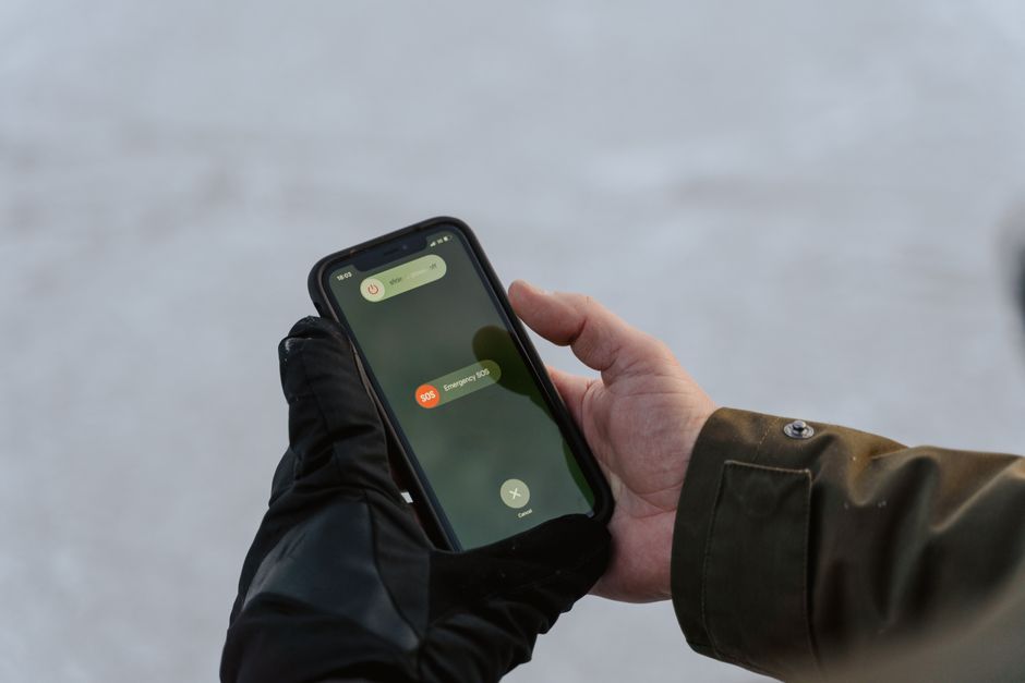 emergency satellite communication mobile