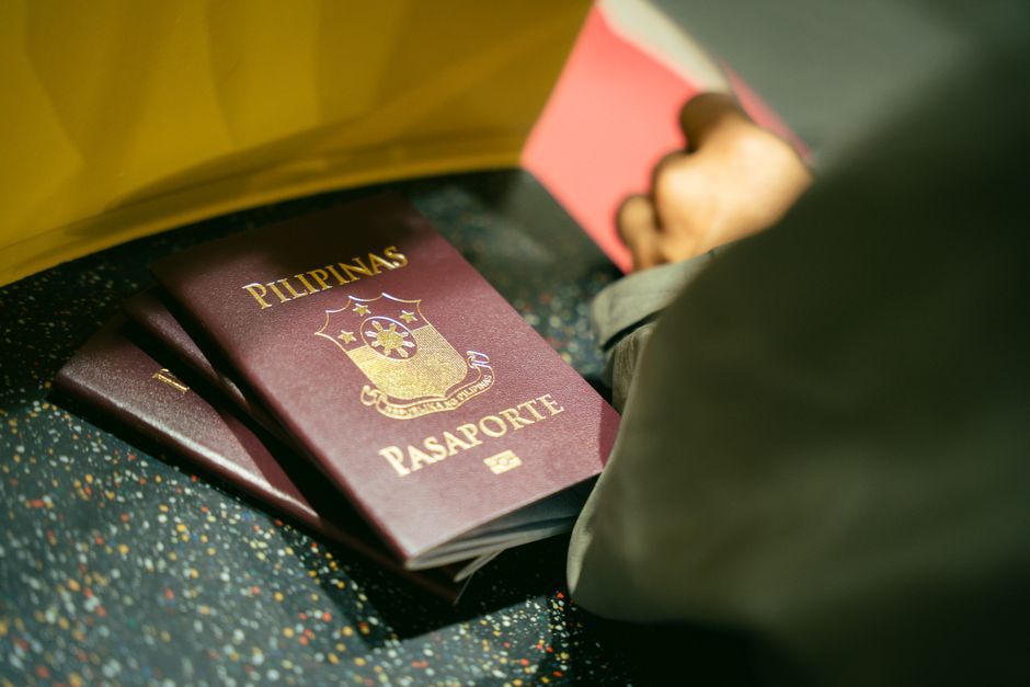 us passport control airport immigration arrivals