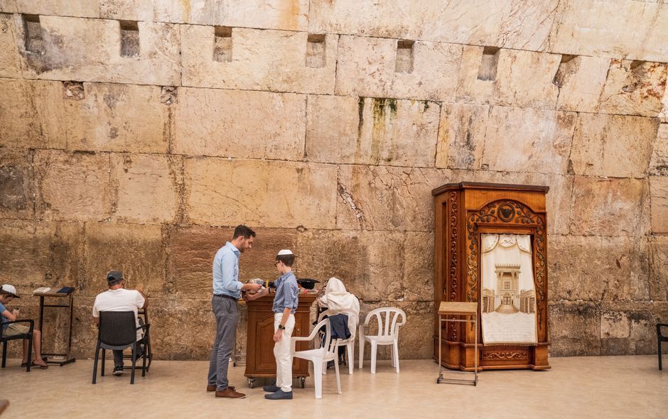 Israel voters polling station Jerusalem