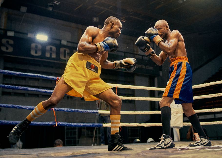 boxing referee fighter corner O2 Arena