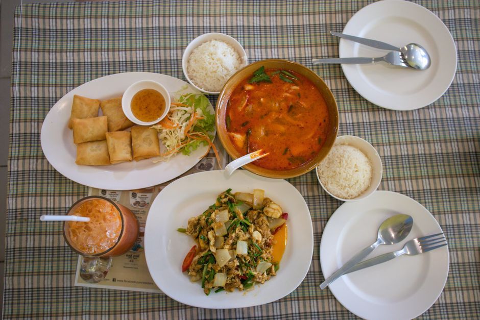 thai street food curry dishes