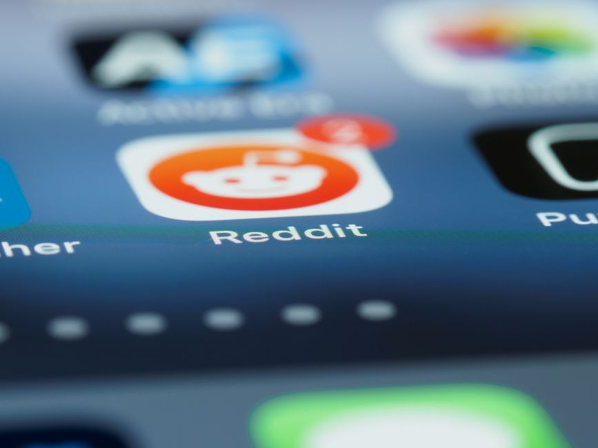 reddit smartphone app screen