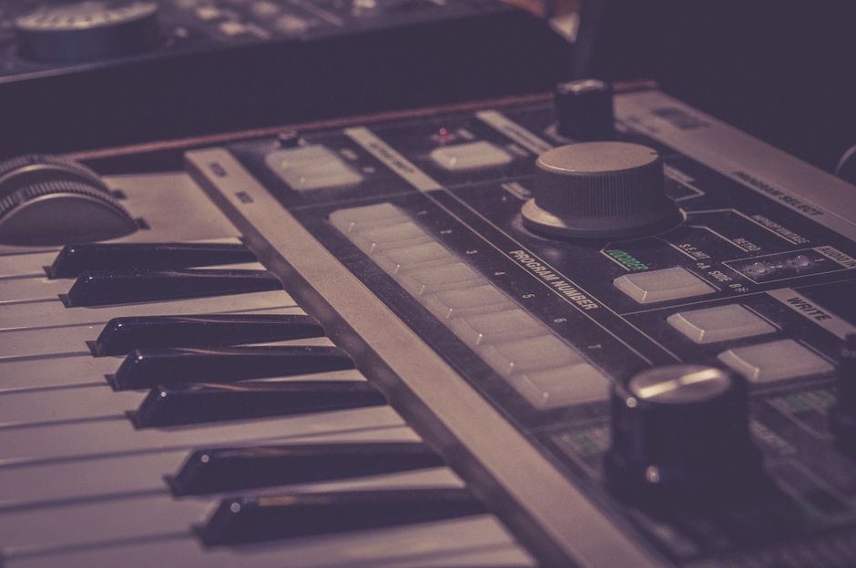 music synthesizer keyboard electronic gear studio