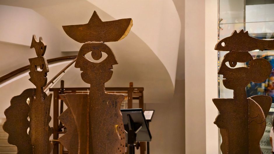 Mexico City museum art gallery sculpture installation