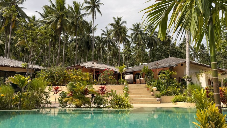 Thailand luxury resort travel agency meeting