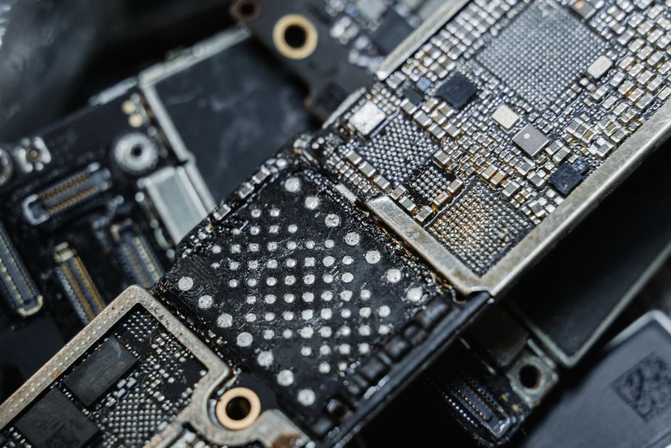 Apple iPhone manufacturing semiconductor chip