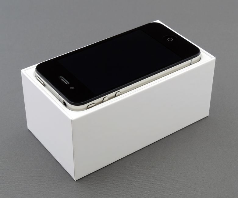 Apple iPhone smartphone modern technology retail store