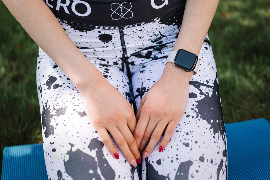 Apple smartwatch health fitness tracking