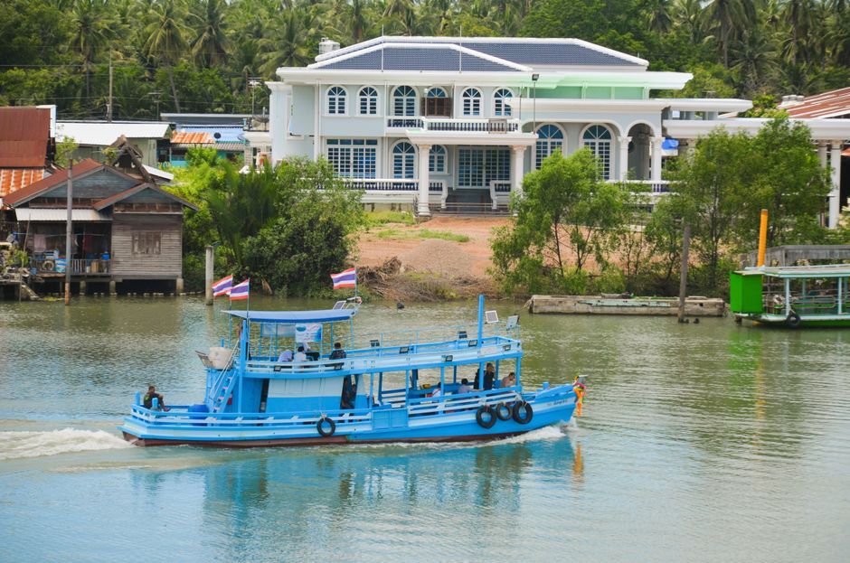 Thailand traditional fishing boat stainless steel structure design