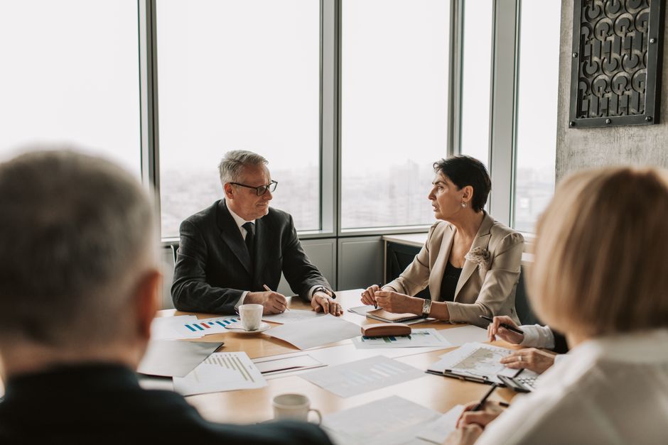corporate finance executive meeting