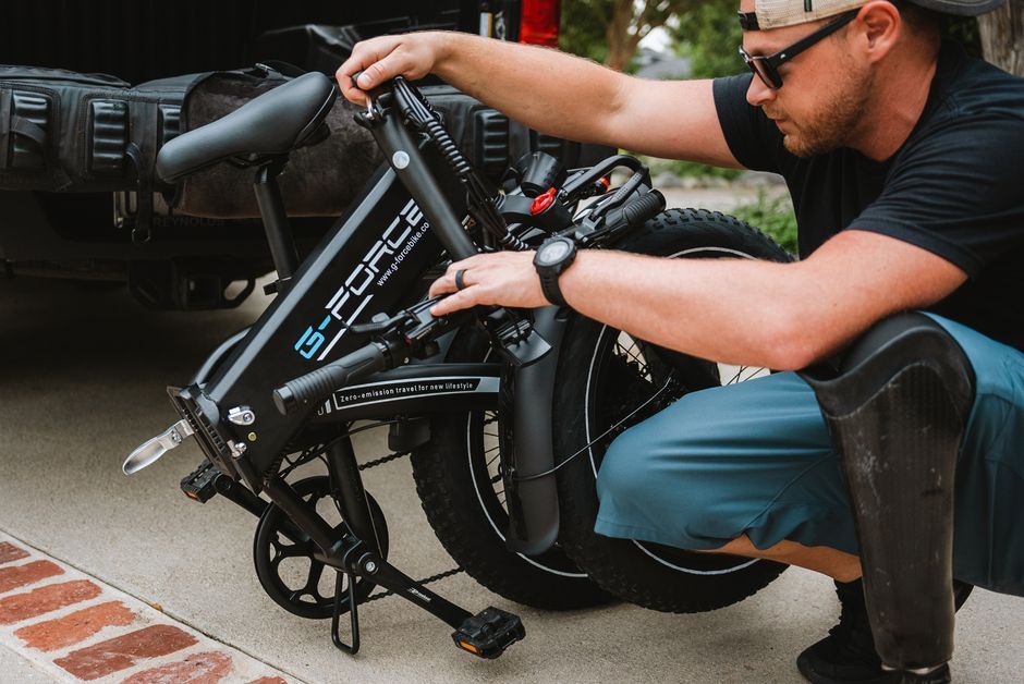 electric moped folding mechanism