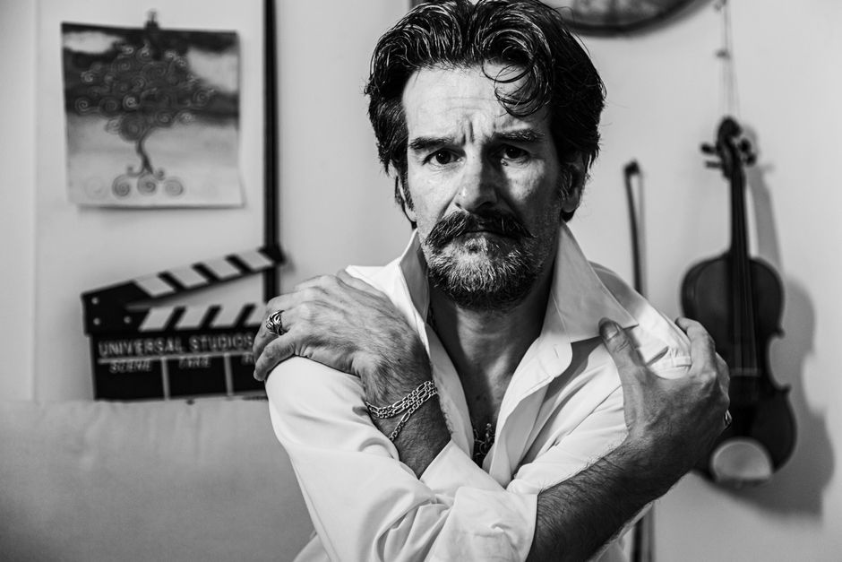 hollywood actor portrait no logo
