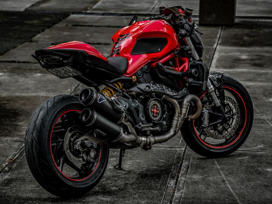 Bandit9 Ducati 821 hand brushed aluminum detail