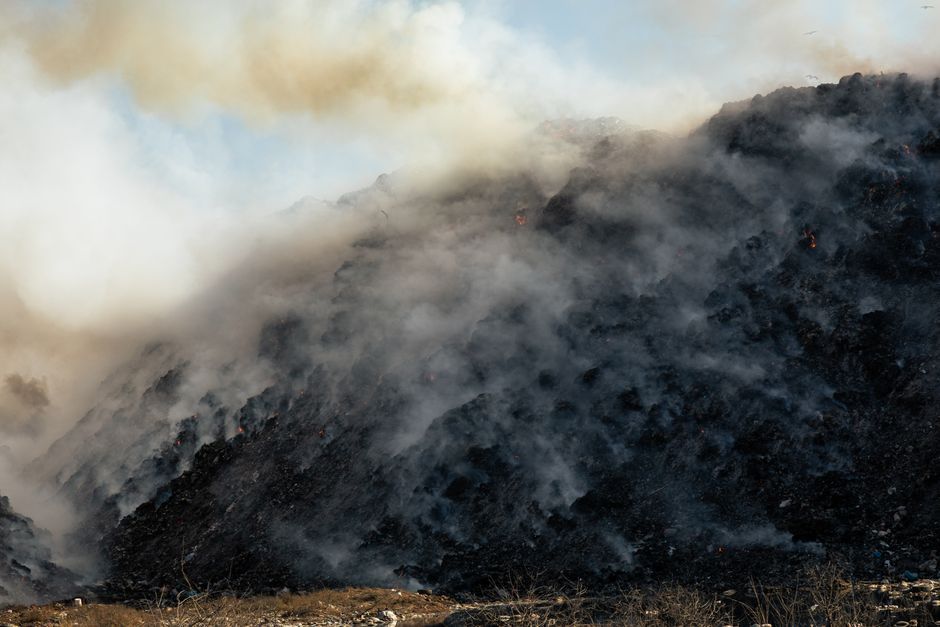 Indonesian peatland wildfire smoke haze landscape