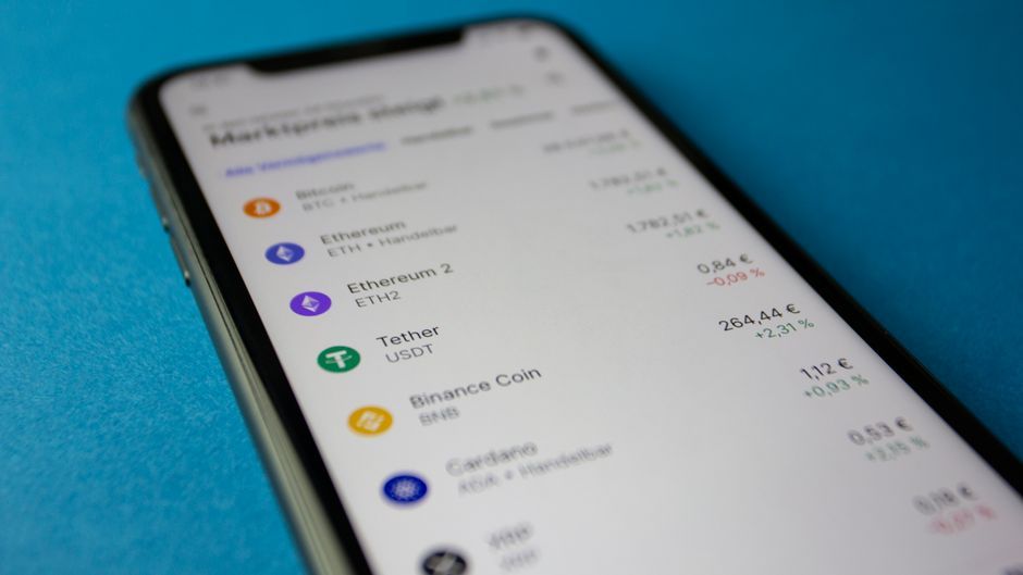 blockchain digital currency analytics screen