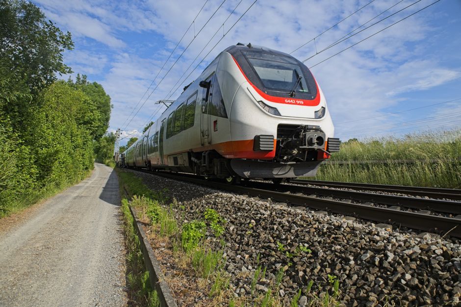 modern high speed train exterior daytime