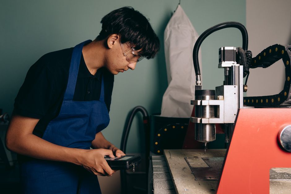 computer numerical control CNC machining workshop software workspace
