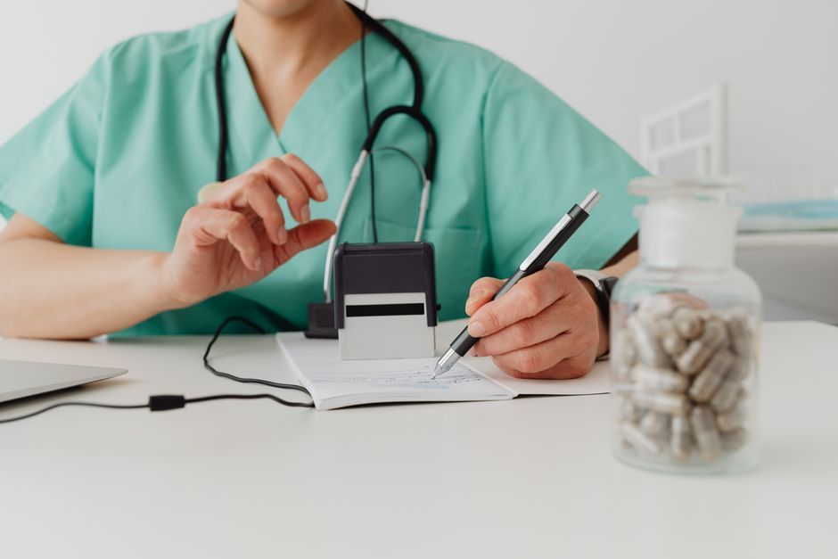 veterinary medicine prescription desk UK