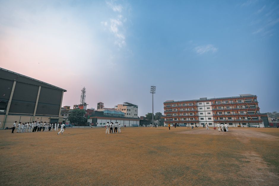 cricket stadium floodlights match crowd no team crest