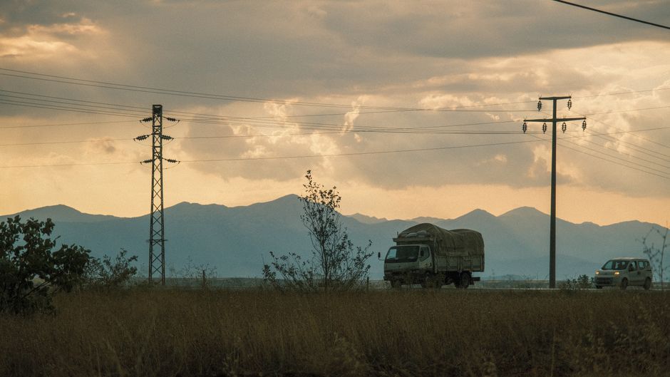 autonomous electric freight truck