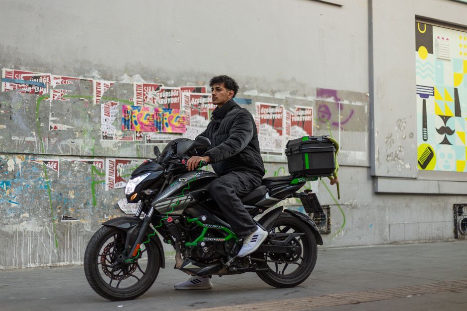 India delivery rider street urban