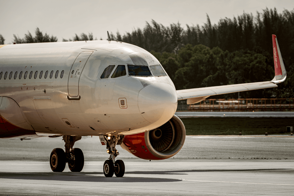 commercial aircraft cockpit door security