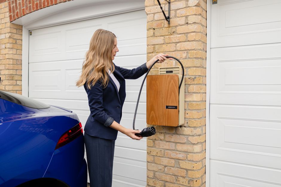 electric vehicle home charger device
