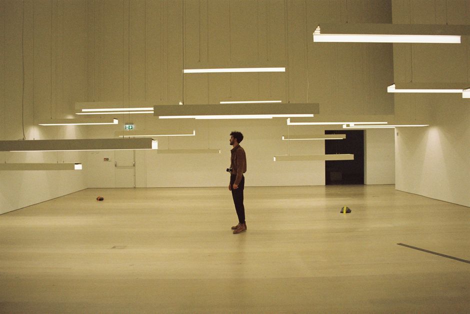 modern art gallery interior exhibition space minimalist architecture
