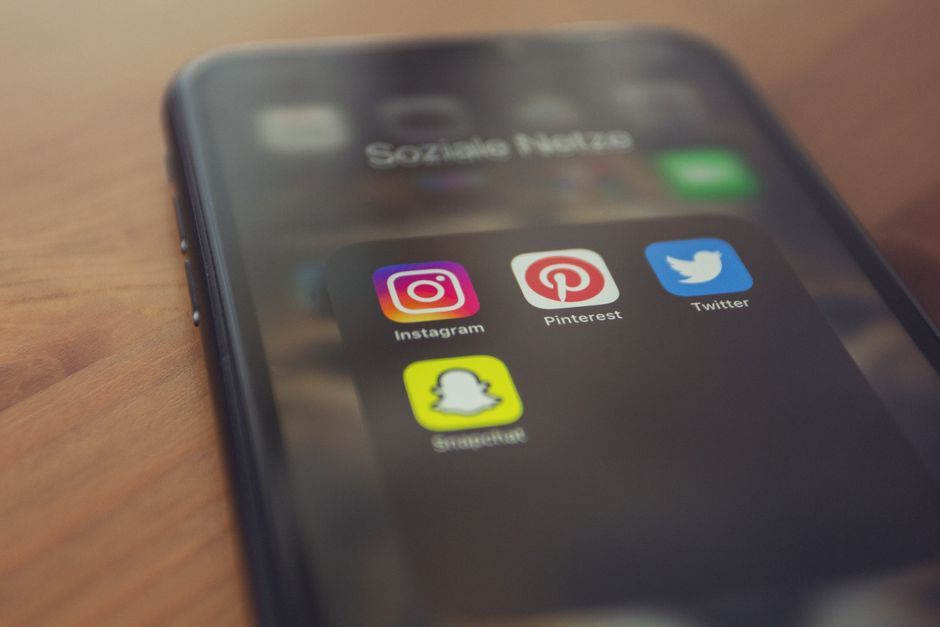 smartphone mobile screen social media digital communication