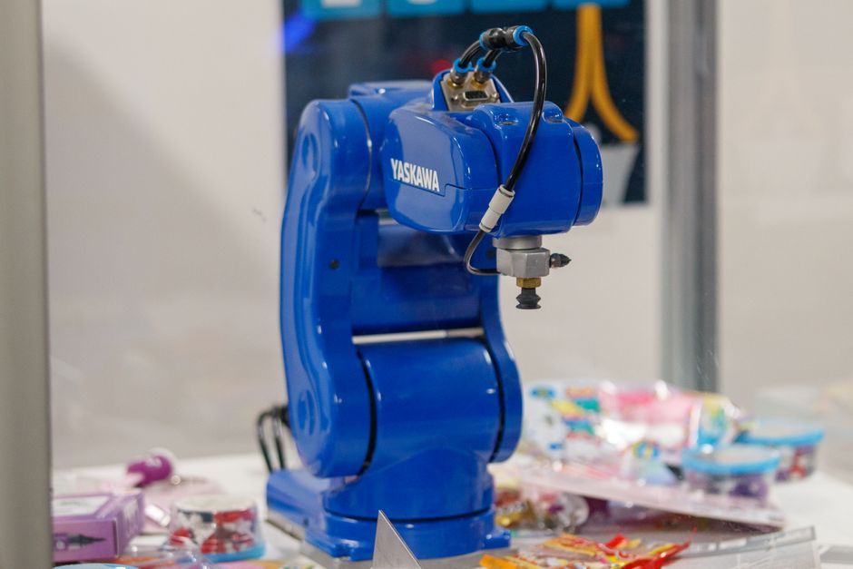 robot arm automation factory