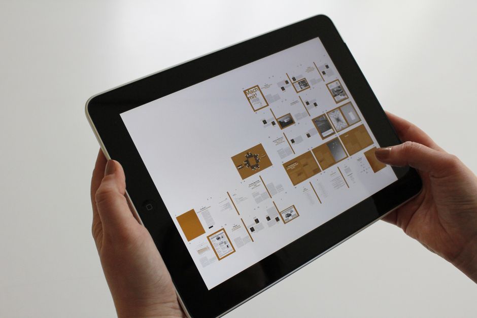 digital tablet screen software interface online learning
