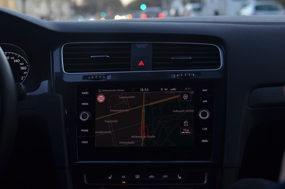 digital map gps navigation interface