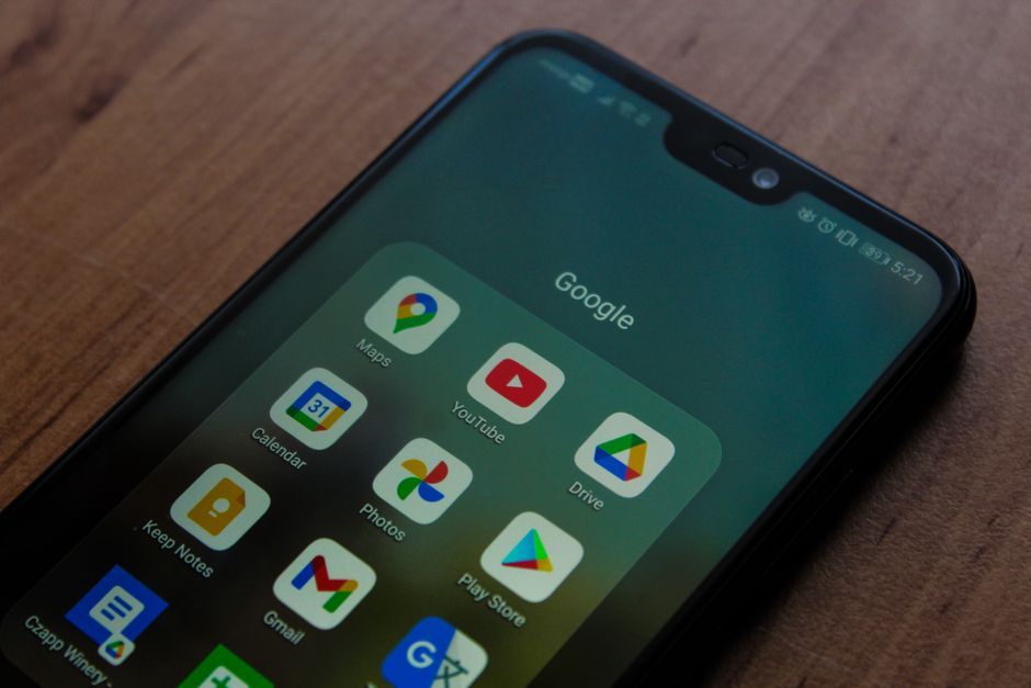 Google Pixel smartphone camera display