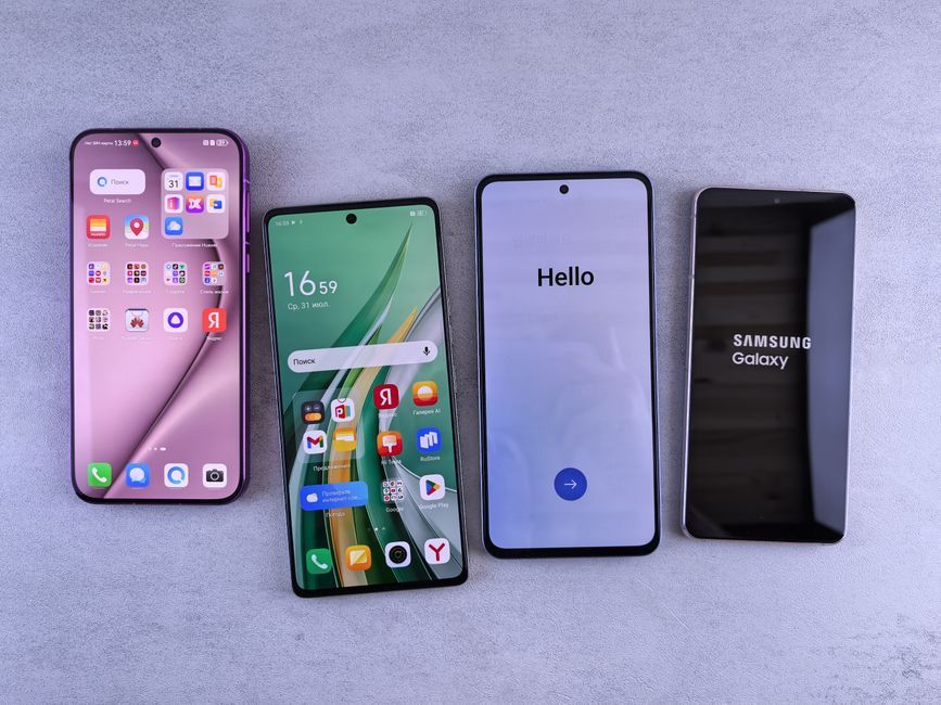 foldable phone display comparison