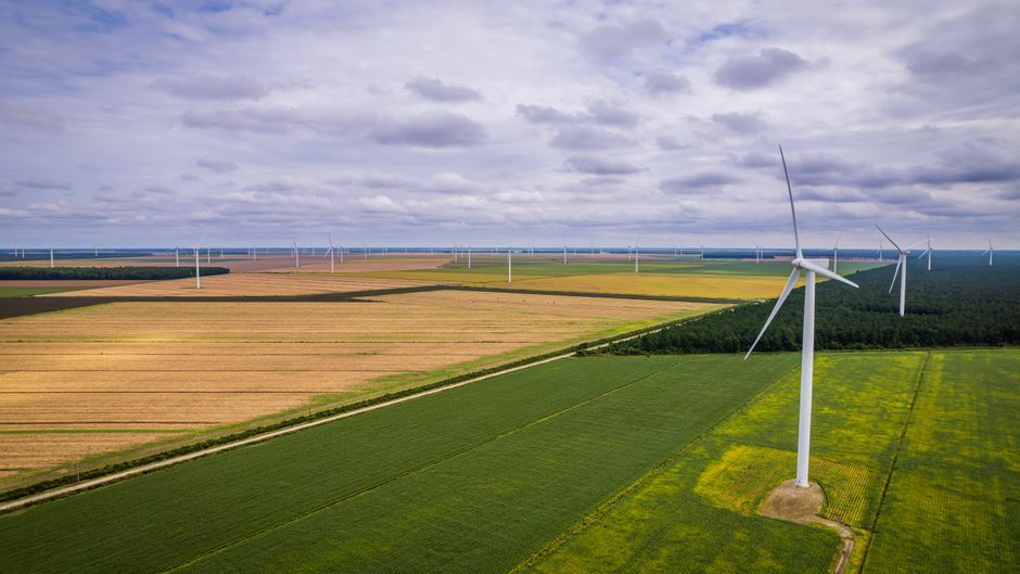 wind turbine renewable energy farm field