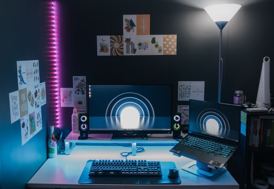 gaming room desk setup dual monitors