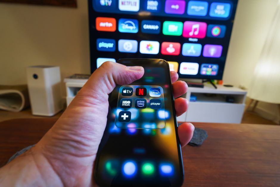 Apple iCloud subscription app interface