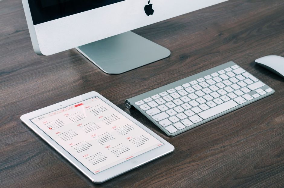 apple ipad tablet desk workspace no logo
