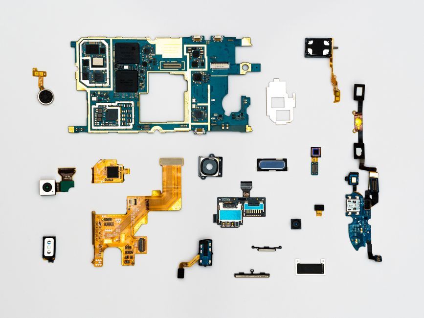 smartphone microchip hardware components